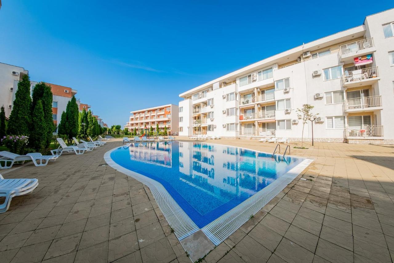 Holiday Fort Golf Club - Premium Apartments Słoneczny Brzeg Zewnętrze zdjęcie