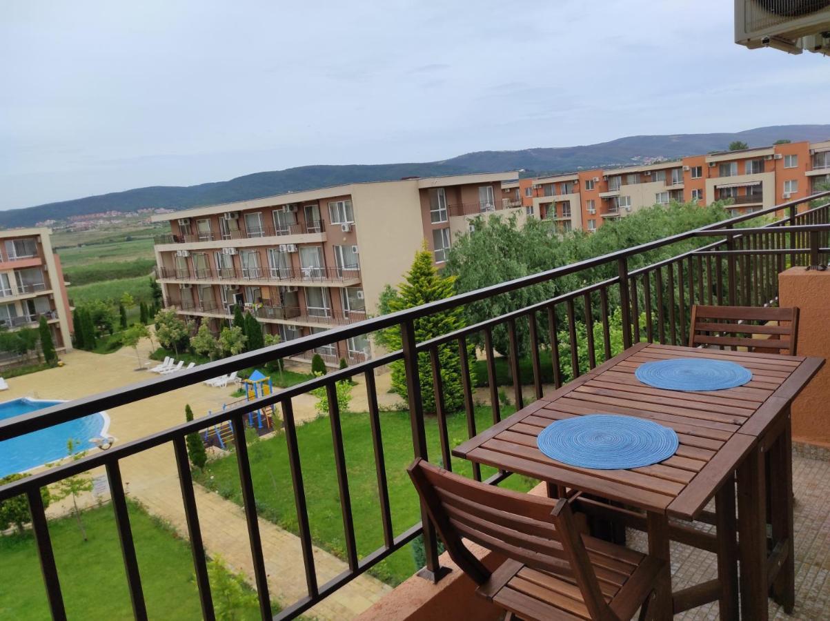 Holiday Fort Golf Club - Premium Apartments Słoneczny Brzeg Zewnętrze zdjęcie
